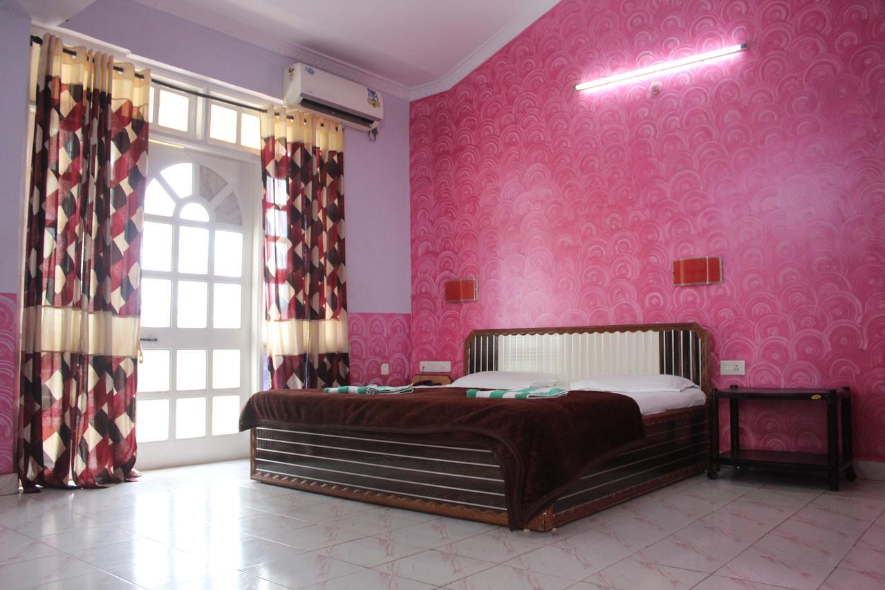 Hotel Natasha Panaji Dış mekan fotoğraf